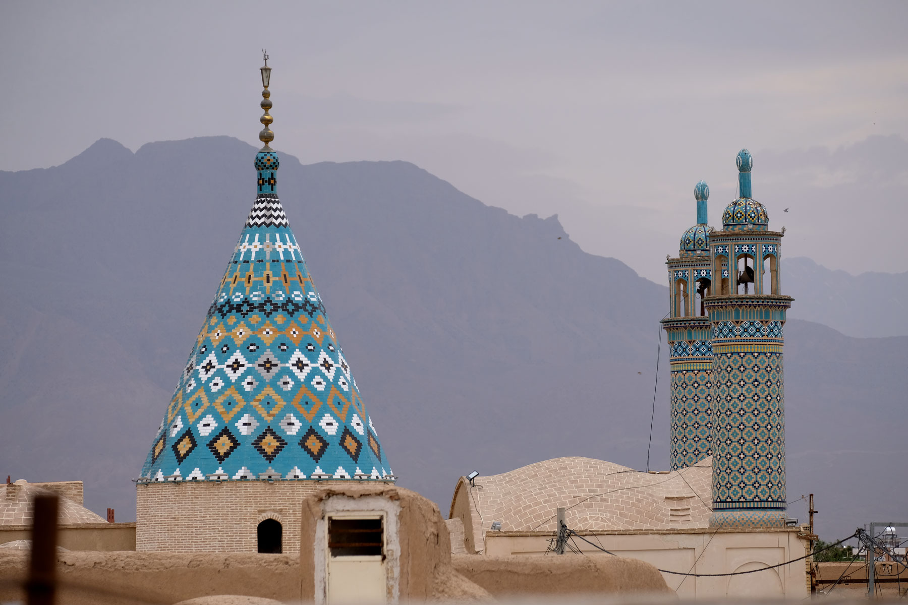 Dach des Shahzada Ibrahim Mausoleums