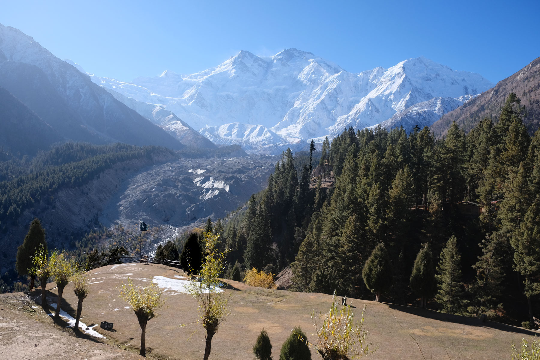 Nanga Parbat und Fairy Meadows.